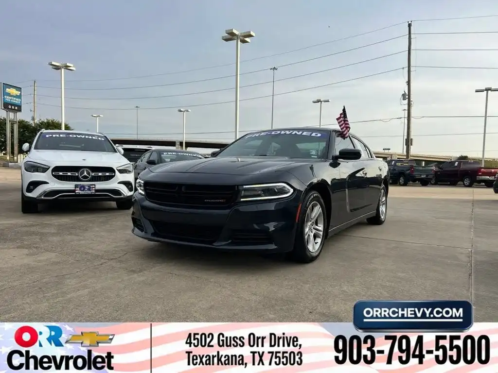 2019 Dodge Charger SXT's photo