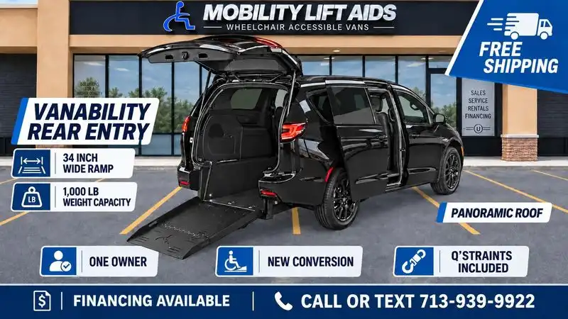 2025 Chrysler Pacifica Limited's photo