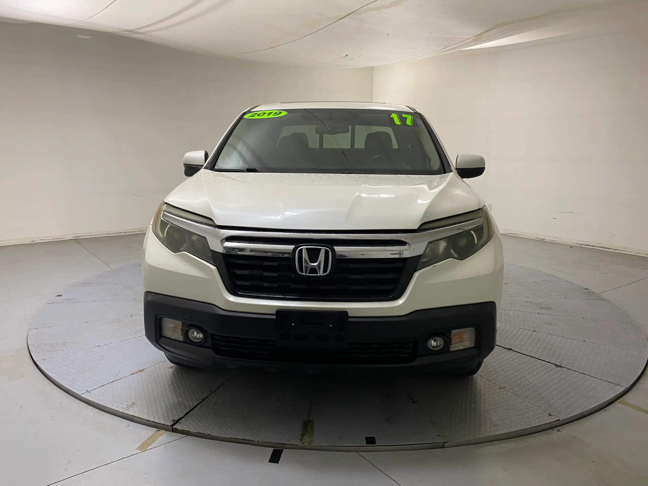 2019 Honda Ridgeline RTL-T's photo