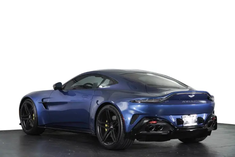 2025 Aston Martin Vantage 4.0 V8 Auto photo 3