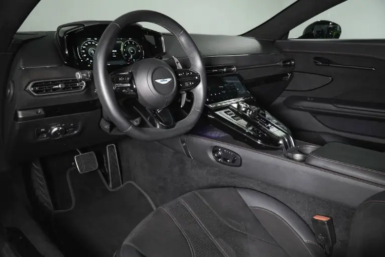 2025 Aston Martin Vantage 4.0 V8 Auto photo 4