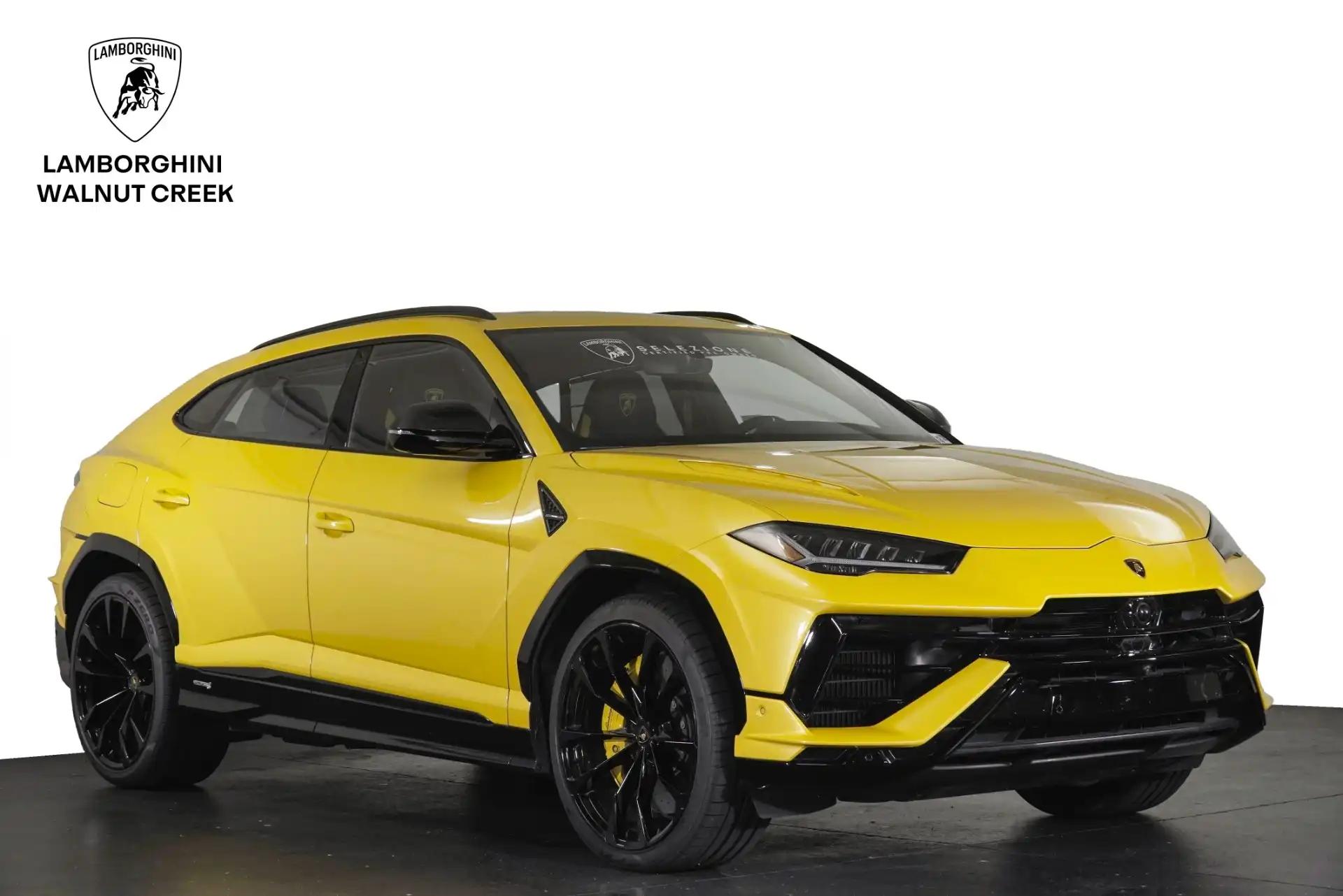 2023 Lamborghini Urus 4.0 V8 S's photo