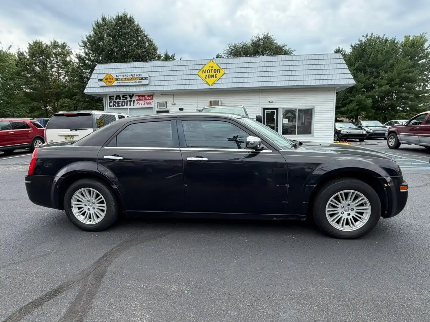 2010 Chrysler 300 Touring 23E's photo