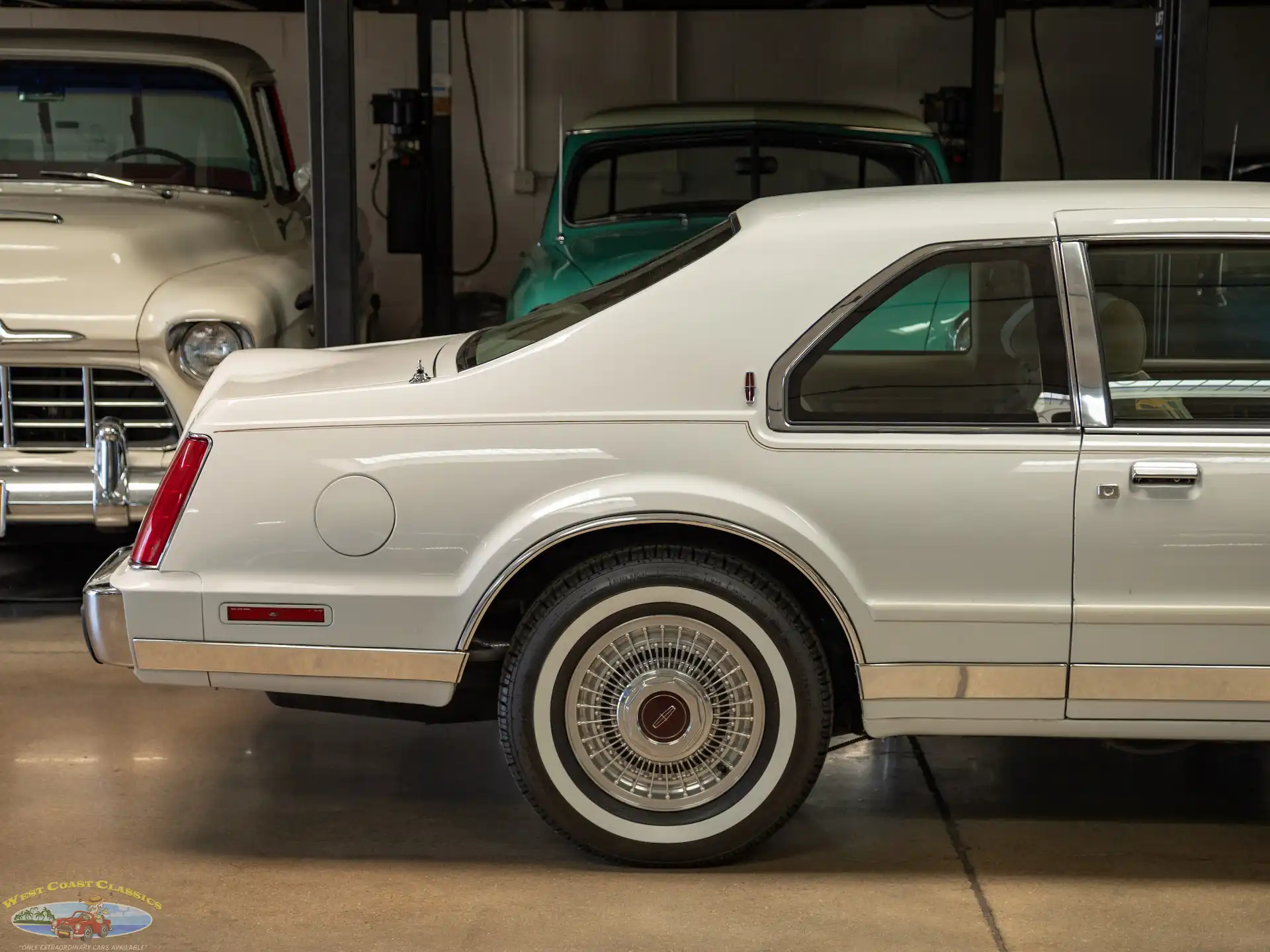 1987 Lincoln Mark's photo