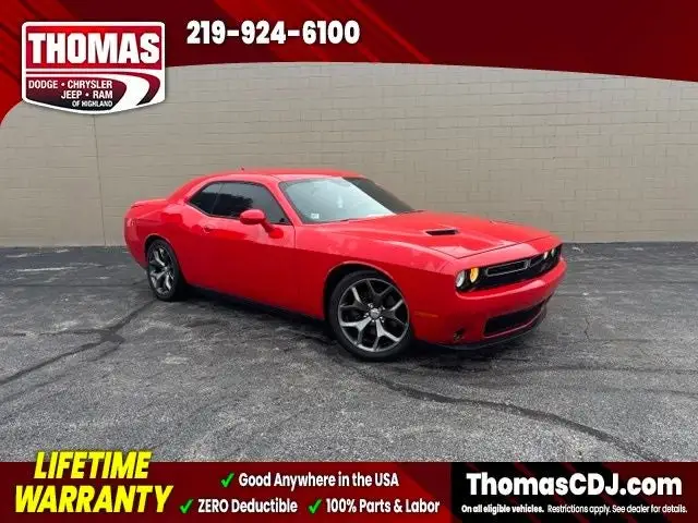 2015 Dodge Challenger SXT Plus photo 1