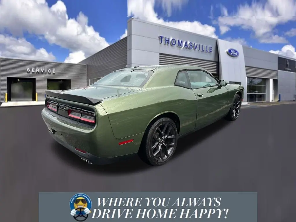2020 Dodge Challenger SXT Auto photo 3