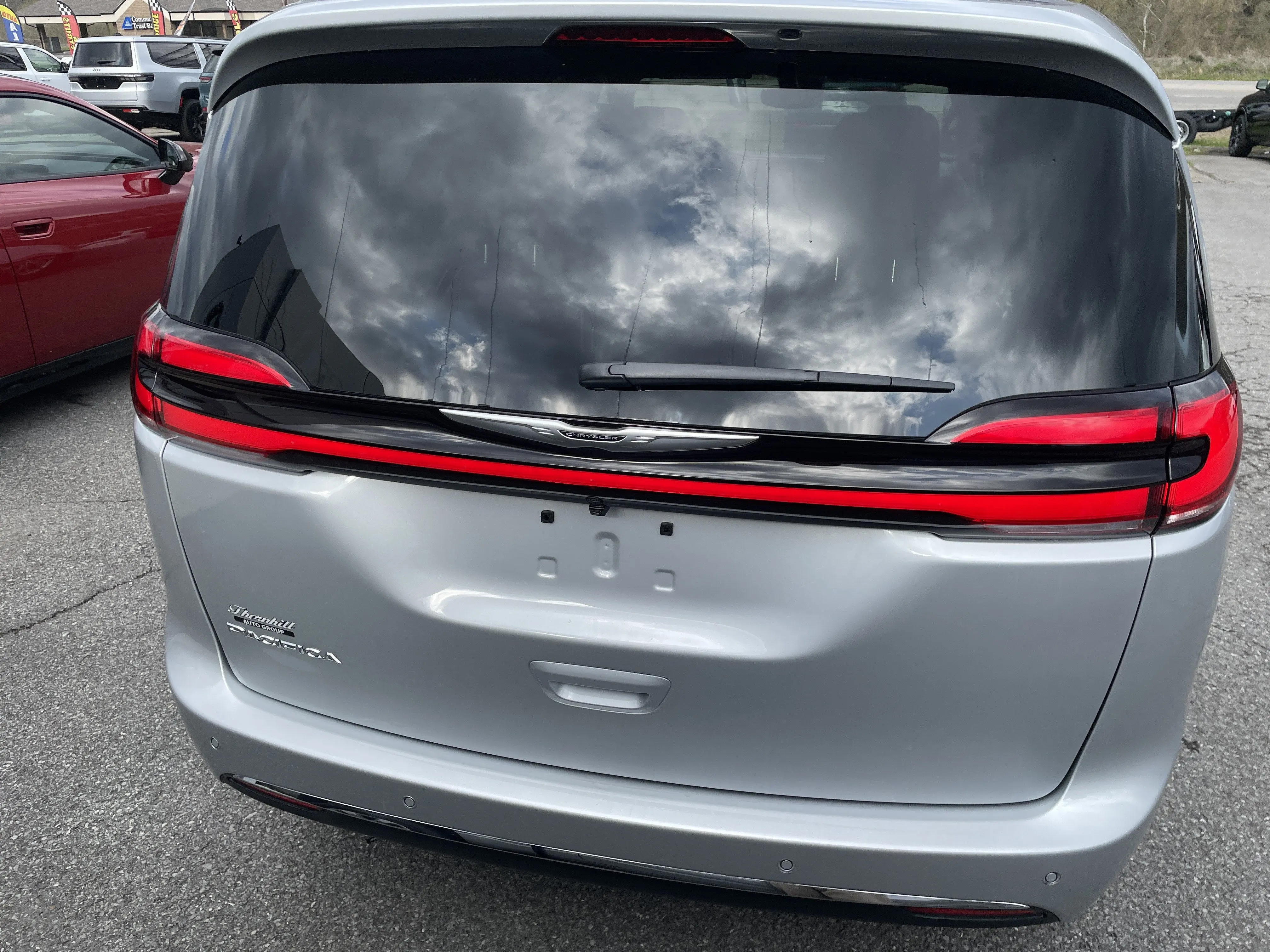2026 Chrysler Pacifica Select photo 5