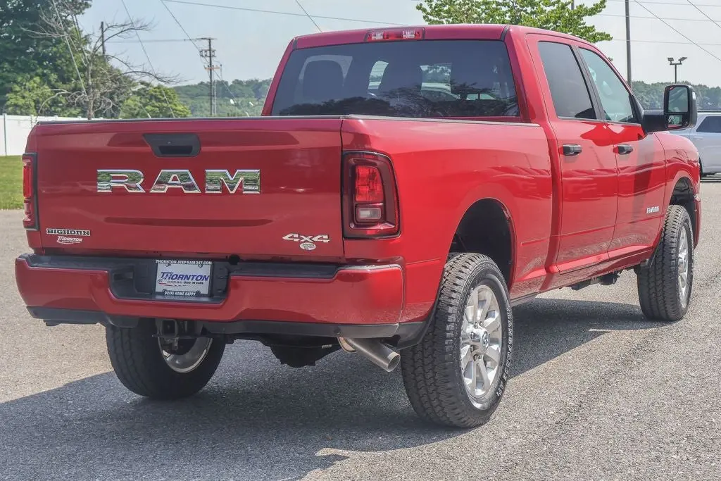2026 RAM 2500 Big Horn 4WD Crew Cab SWB photo 5