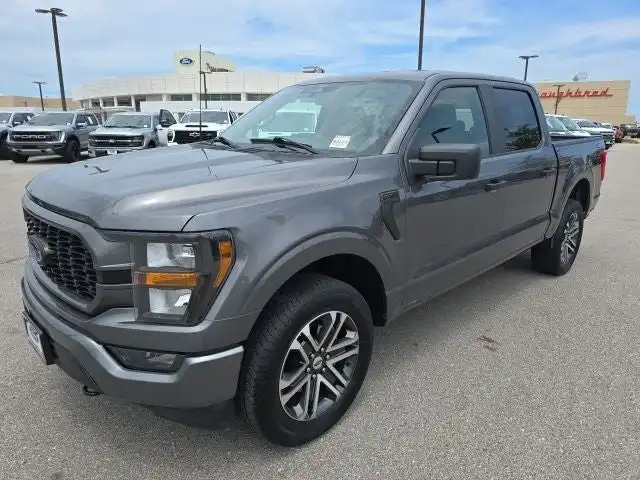 2023 Ford F-150 XL 4x4 SuperCrew 5-1/2 Box's photo