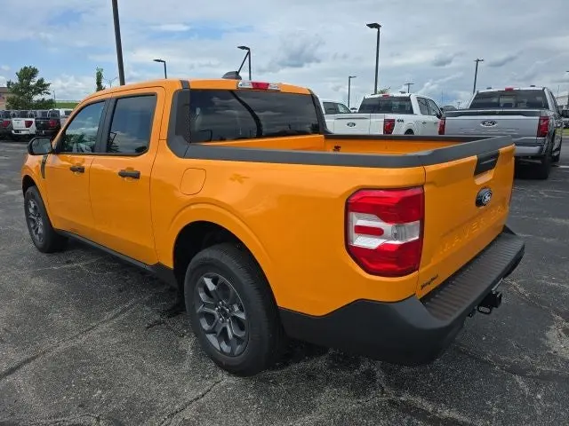 2026 Ford Maverick XLT AWD photo 3
