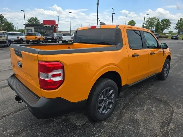 2026 Ford Maverick XLT AWD photo 5