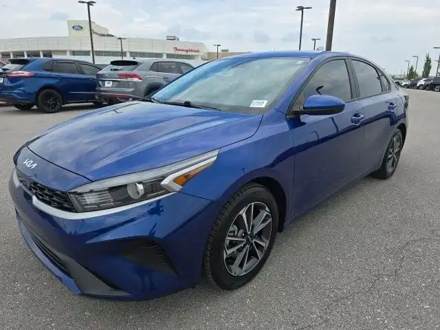 2024 Kia Forte LXS AT's photo