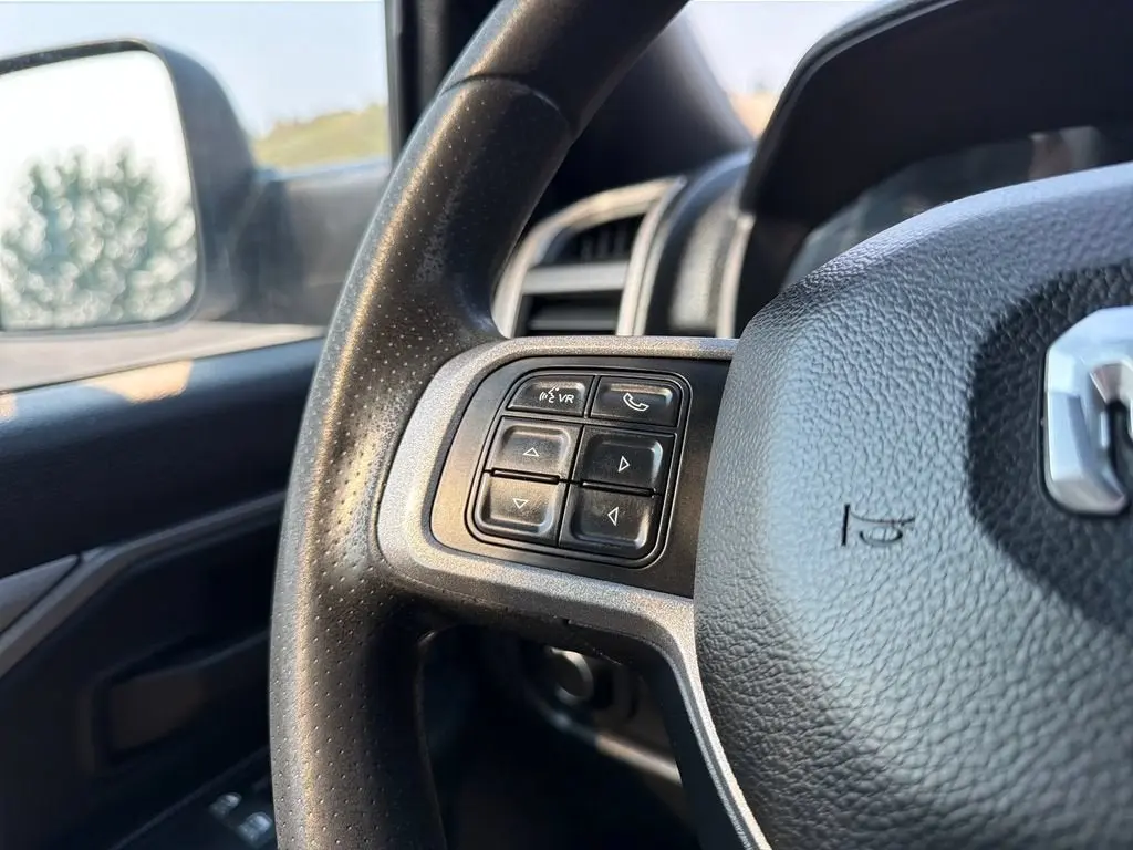 2021 RAM 3500 Chassis Cab Tradesman photo 4