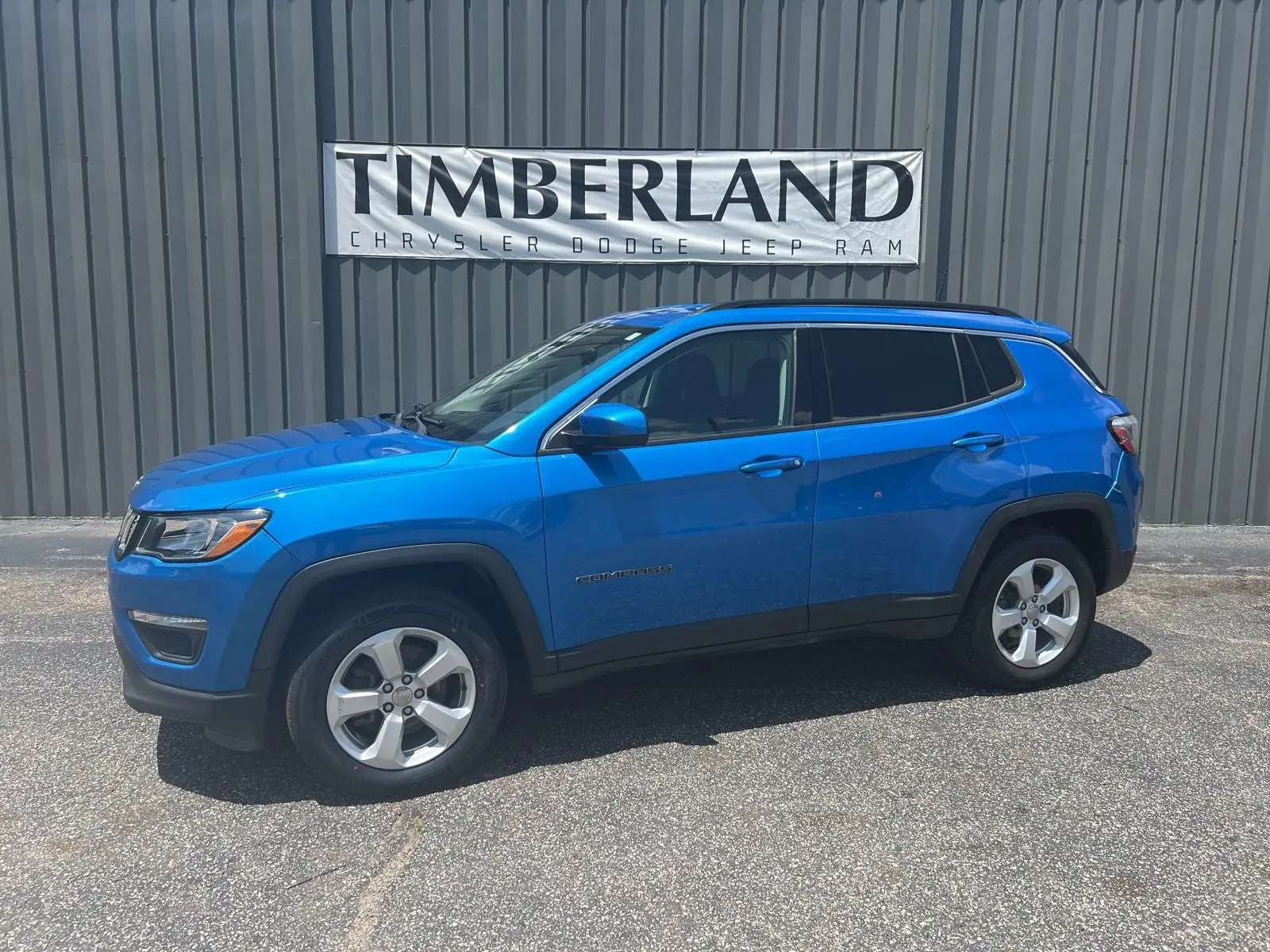 2018 Jeep Compass Latitude 4X4 photo 1