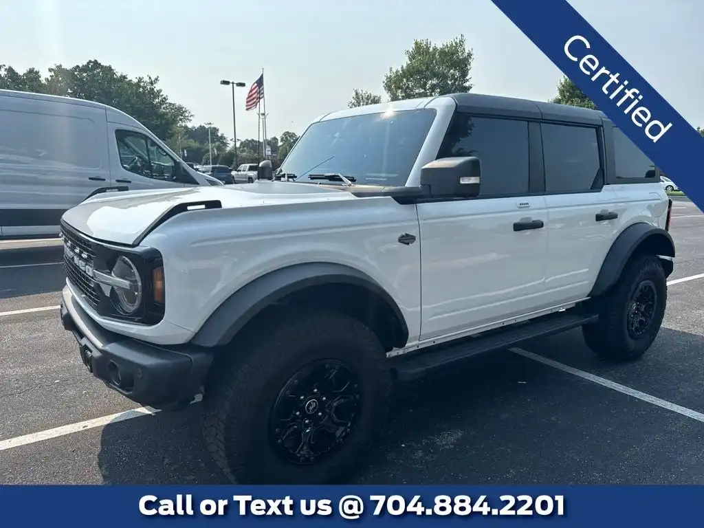 2023 Ford Bronco Wildtrak 4x4's photo