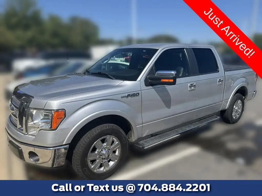 2011 Ford F-150 Lariat SuperCrew 145 in's photo