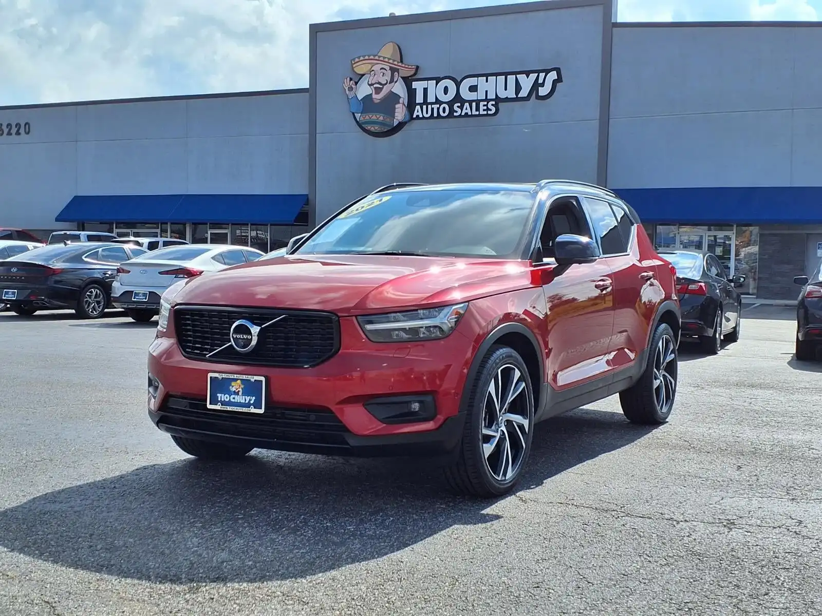 2021 Volvo XC40 T4 R-Design's photo