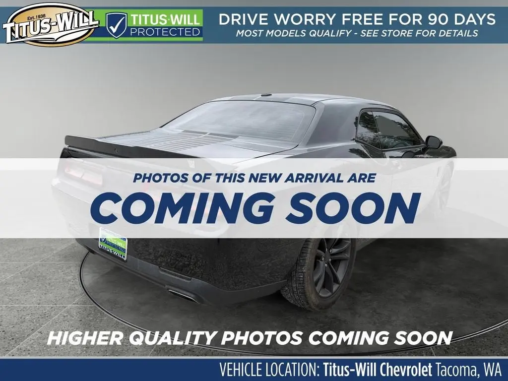 2016 Dodge Challenger SXT photo 4