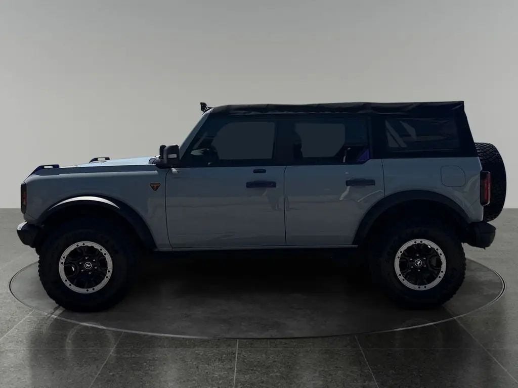 2021 Ford Bronco Badlands 4x4 photo 5