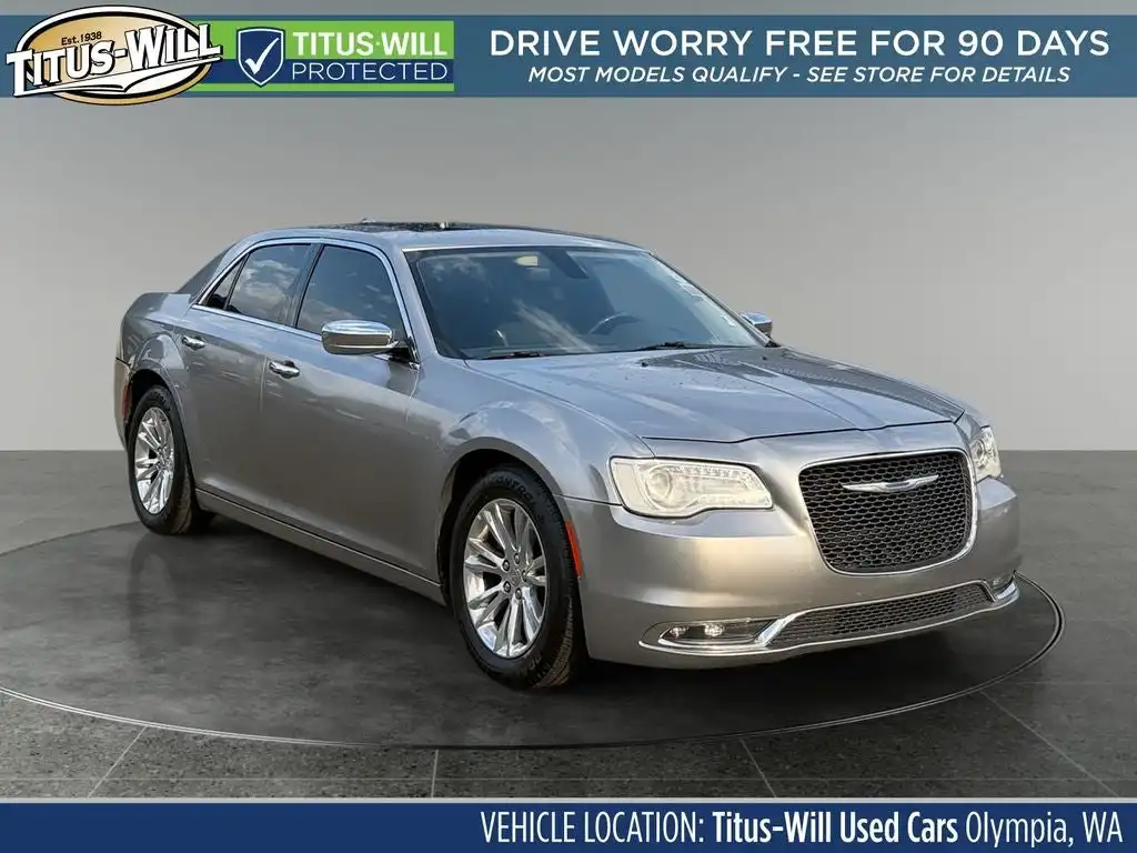2016 Chrysler 300 C's photo