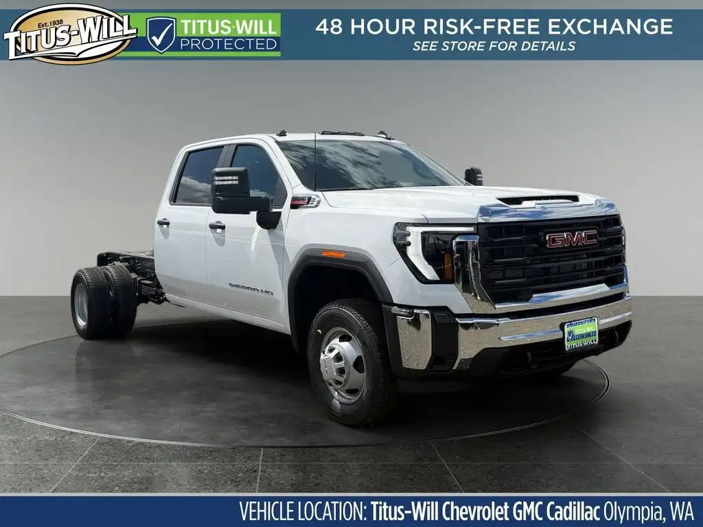 2026 GMC Sierra 4WD Crew Cab Chassis Pro's photo