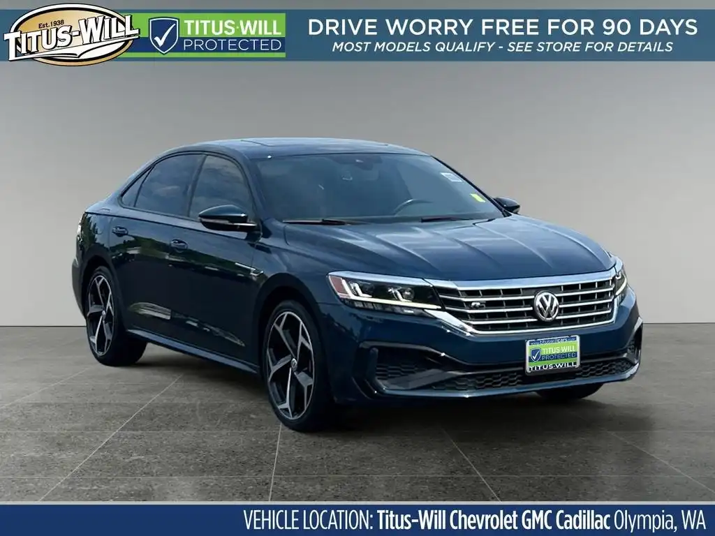 2021 Volkswagen Passat 2.0T R-Line Auto's photo