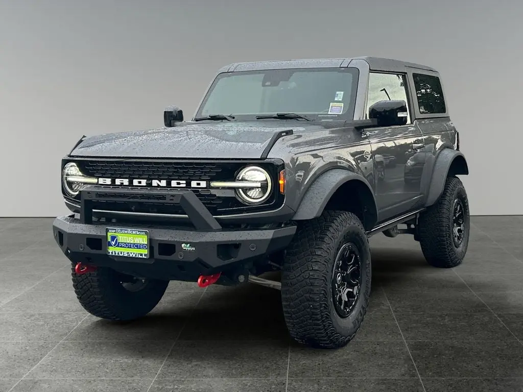 2021 Ford Bronco Wildtrak Advanced 4x4 photo 3