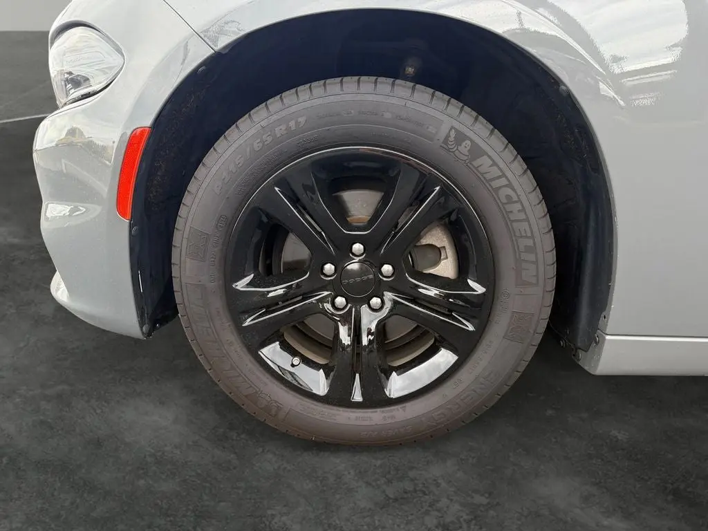 2023 Dodge Charger SXT photo 4