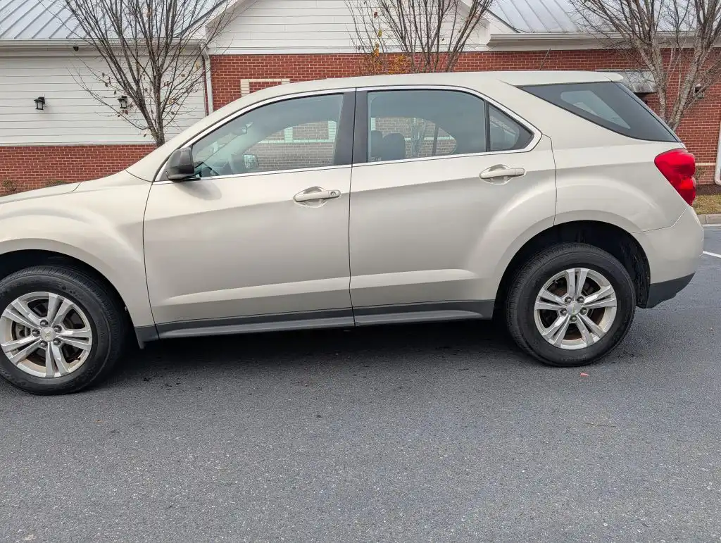 2014 Chevrolet Equinox LS's photo