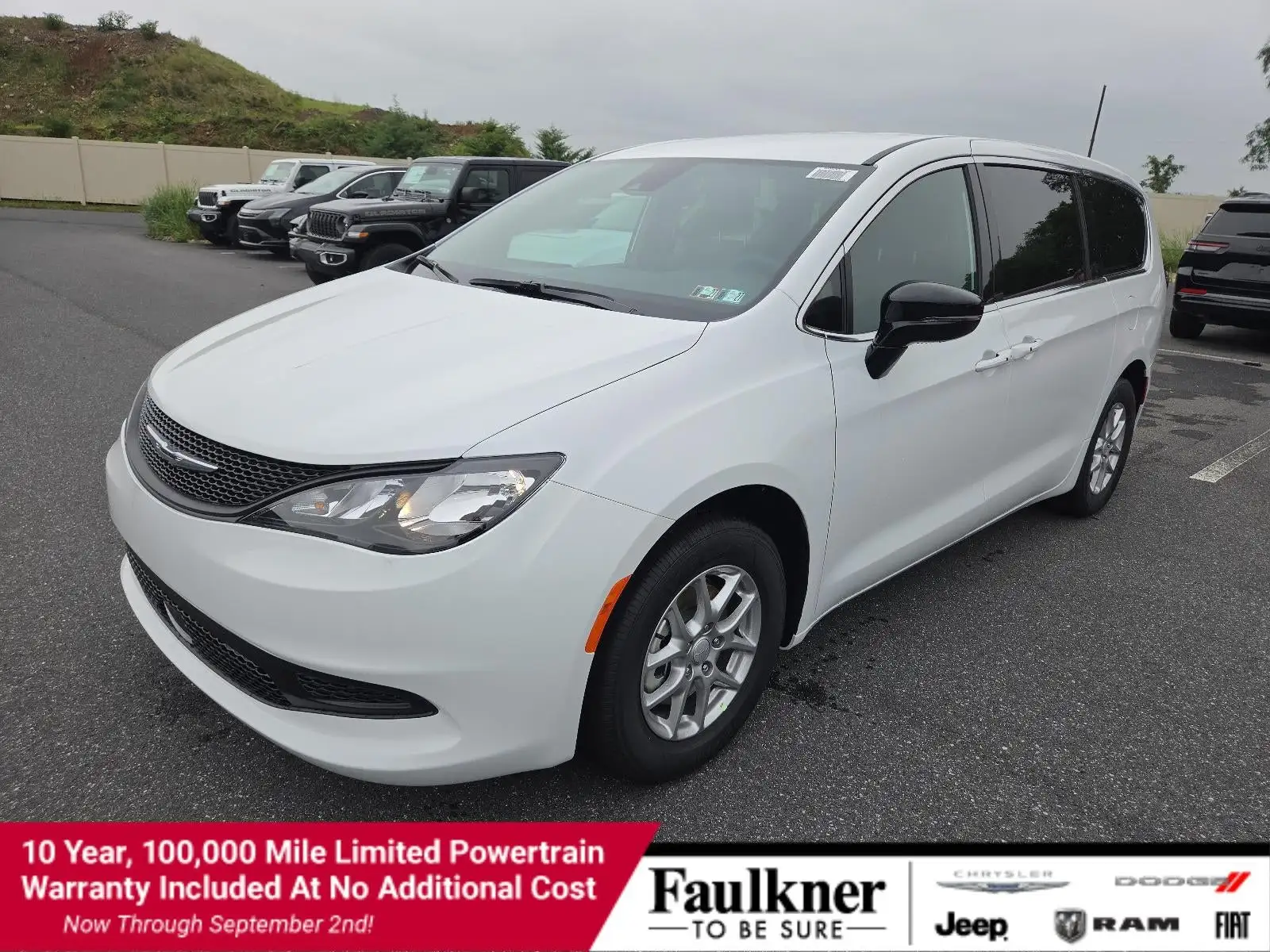 2027 Chrysler Voyager LX's photo
