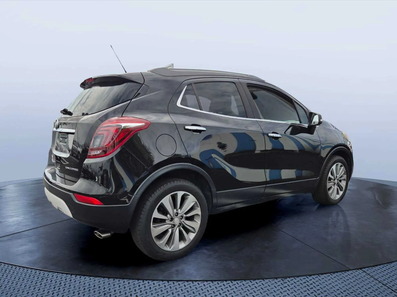 2017 Buick Encore Preferred photo 5
