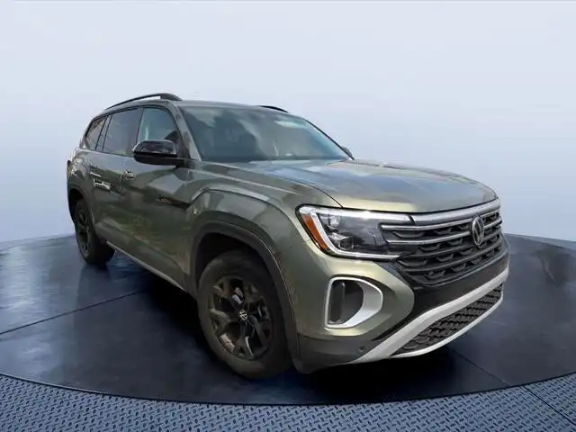 2024 Volkswagen Atlas 2.0T Atlas Peak Edt SE w/Tech 4MOTION's photo