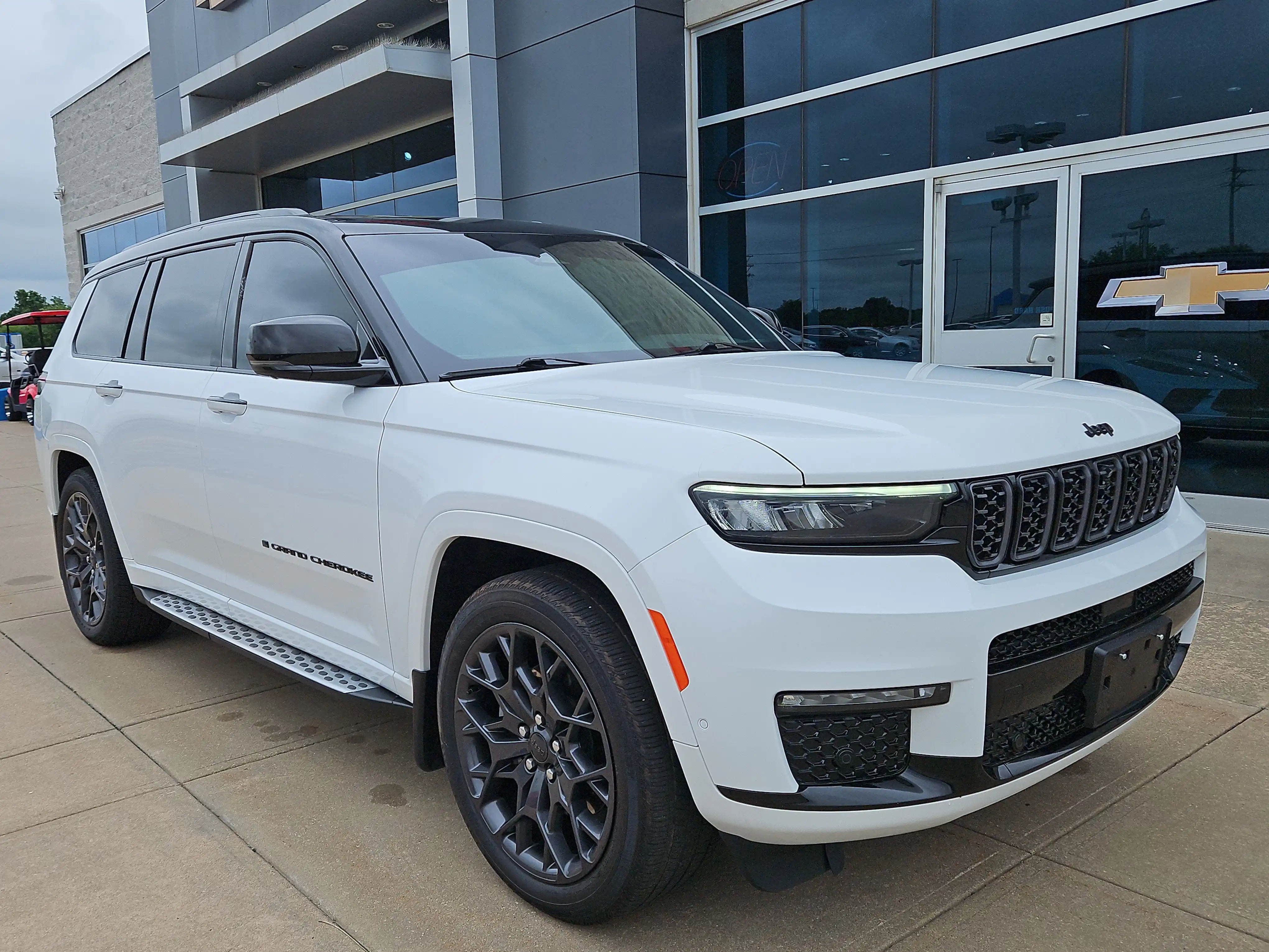 2024 Jeep Grand Cherokee L Summit Reserve 4x4's photo