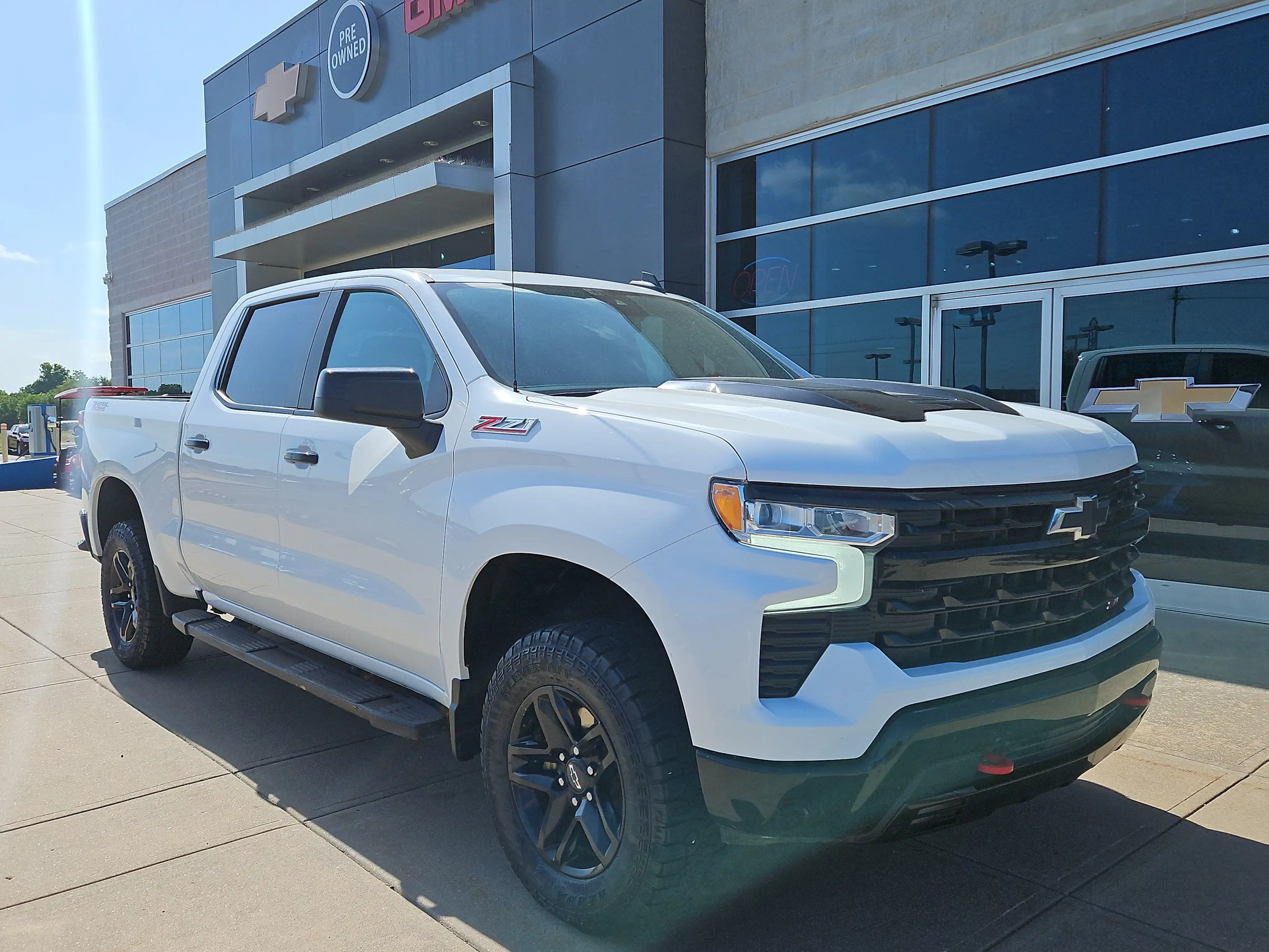 2024 Chevrolet Silverado 1500 LT Trail Boss 4X4 Crew Cab Short Box's photo