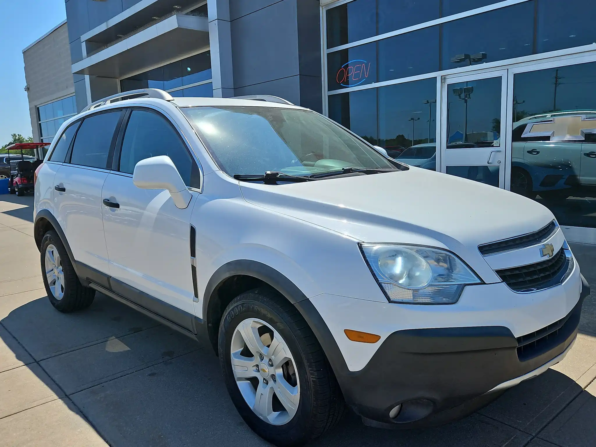 2014 Chevrolet Captiva Sport 2LS FWD's photo