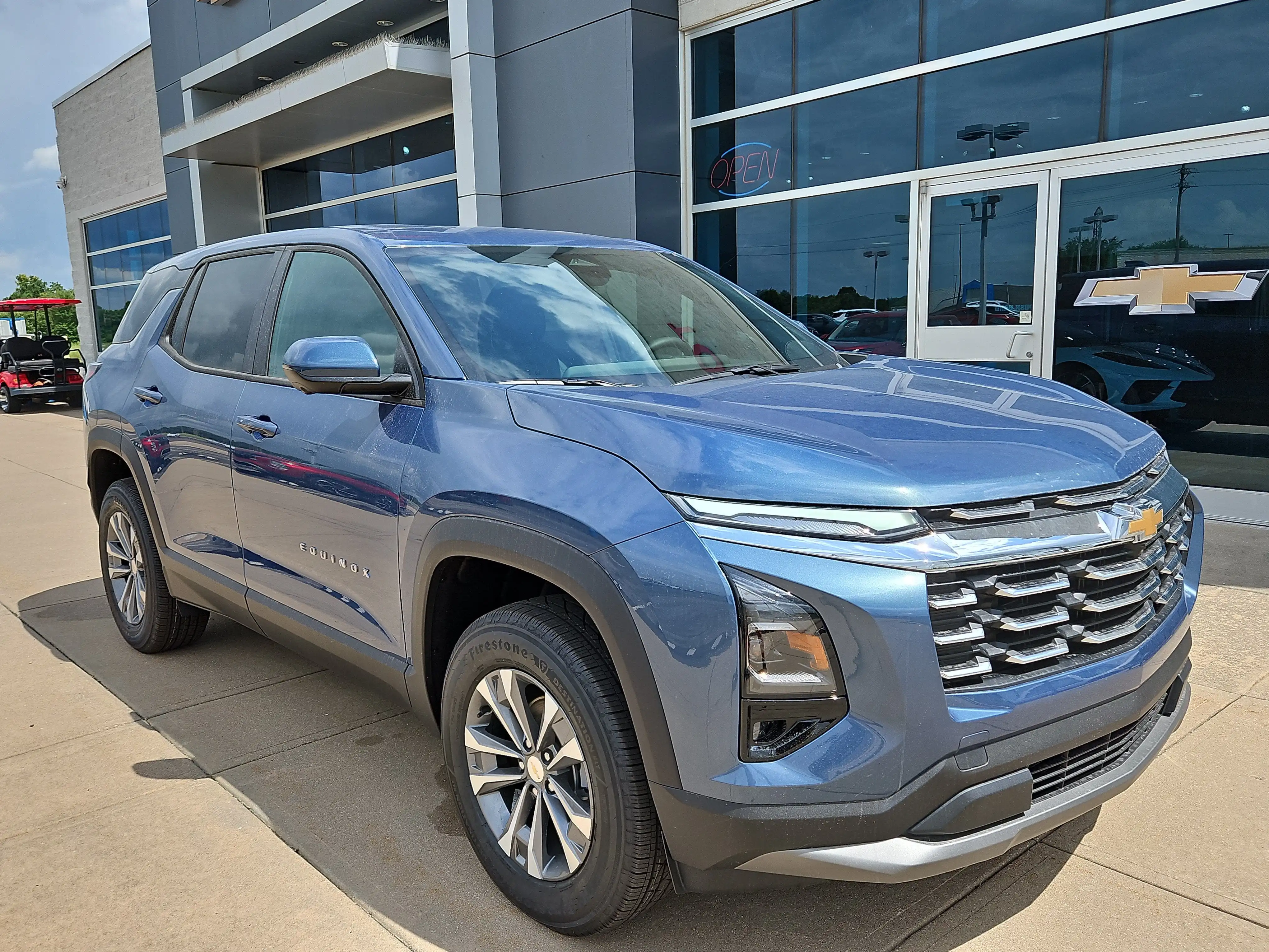 2026 Chevrolet Equinox LT 1.5T's photo