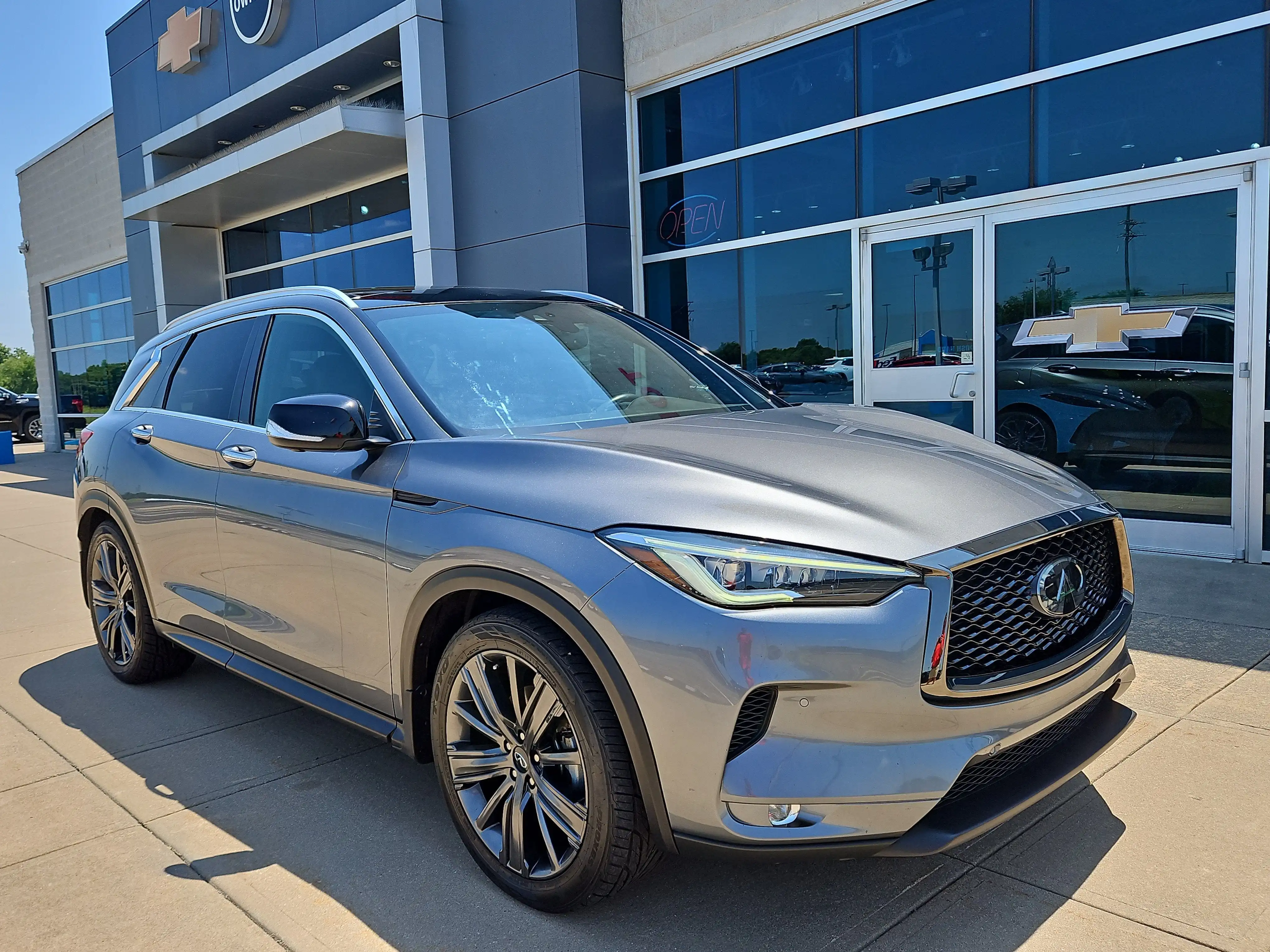 2020 INFINITI QX50 Essential AWD's photo