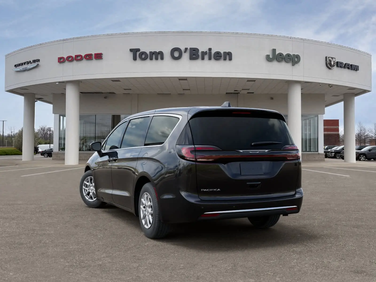 2027 Chrysler Pacifica Select photo 3