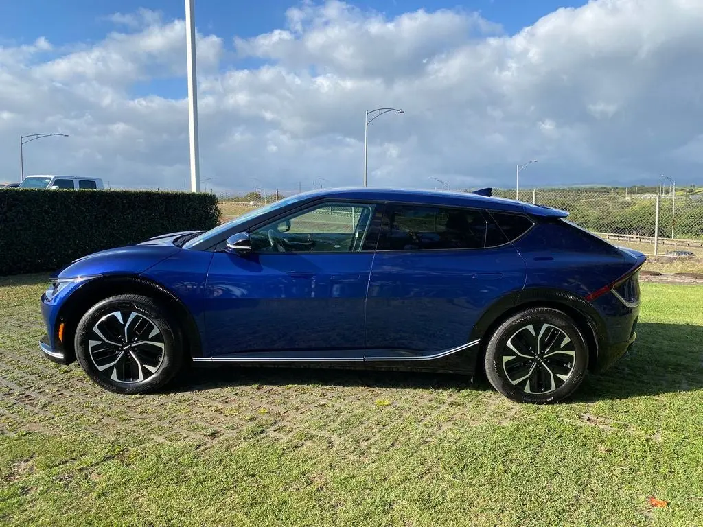 2023 Kia EV6 Wind AWD photo 4
