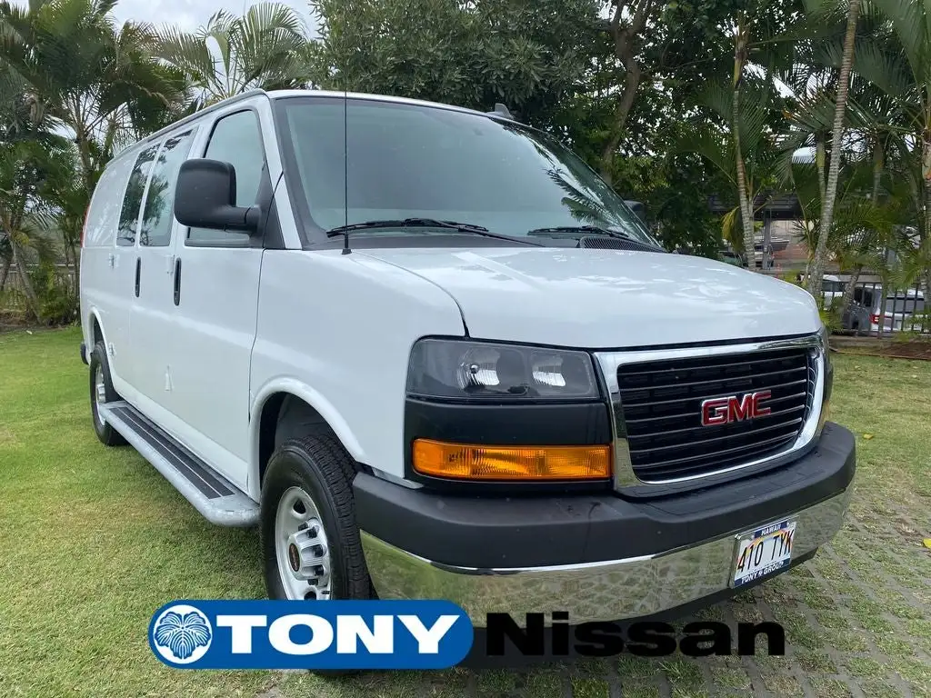2025 GMC Savana 2500's photo