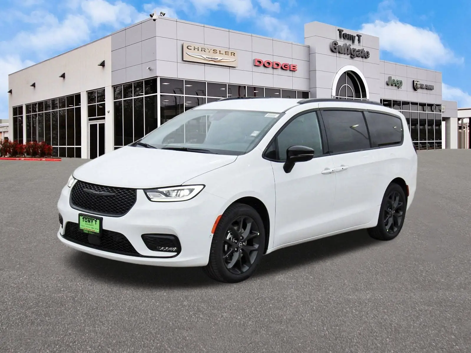 2026 Chrysler Pacifica Select photo 4