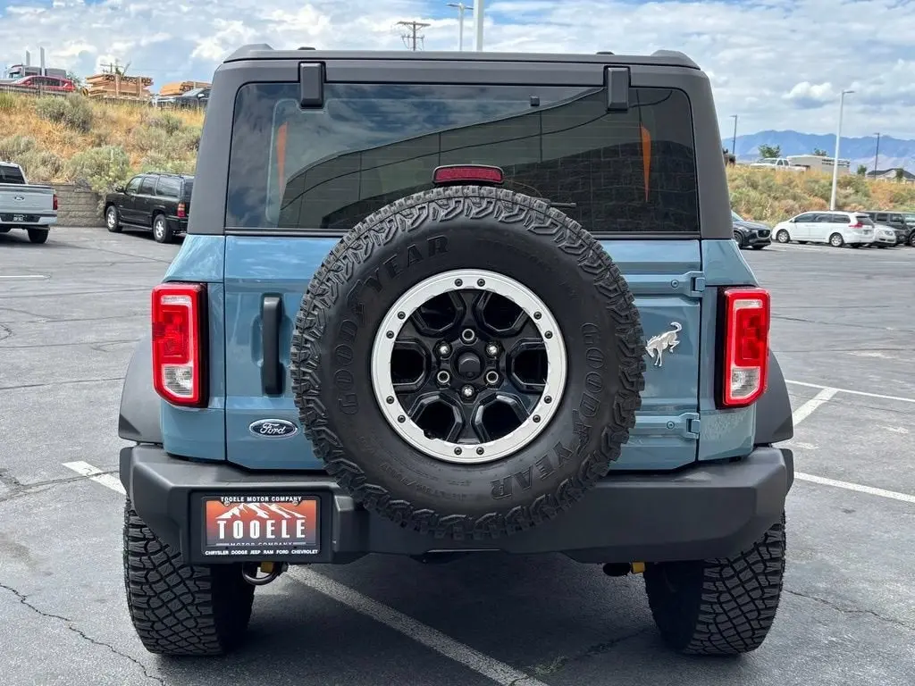 2023 Ford Bronco Base Advanced 4x4 photo 5