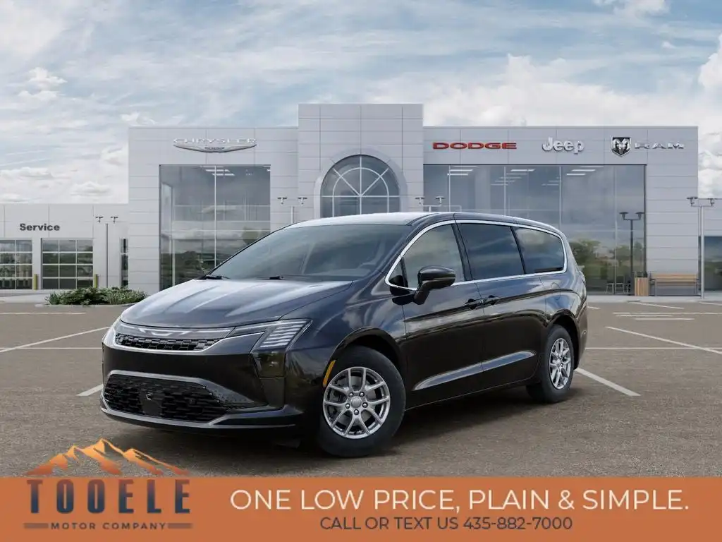 2027 Chrysler Pacifica Select's photo