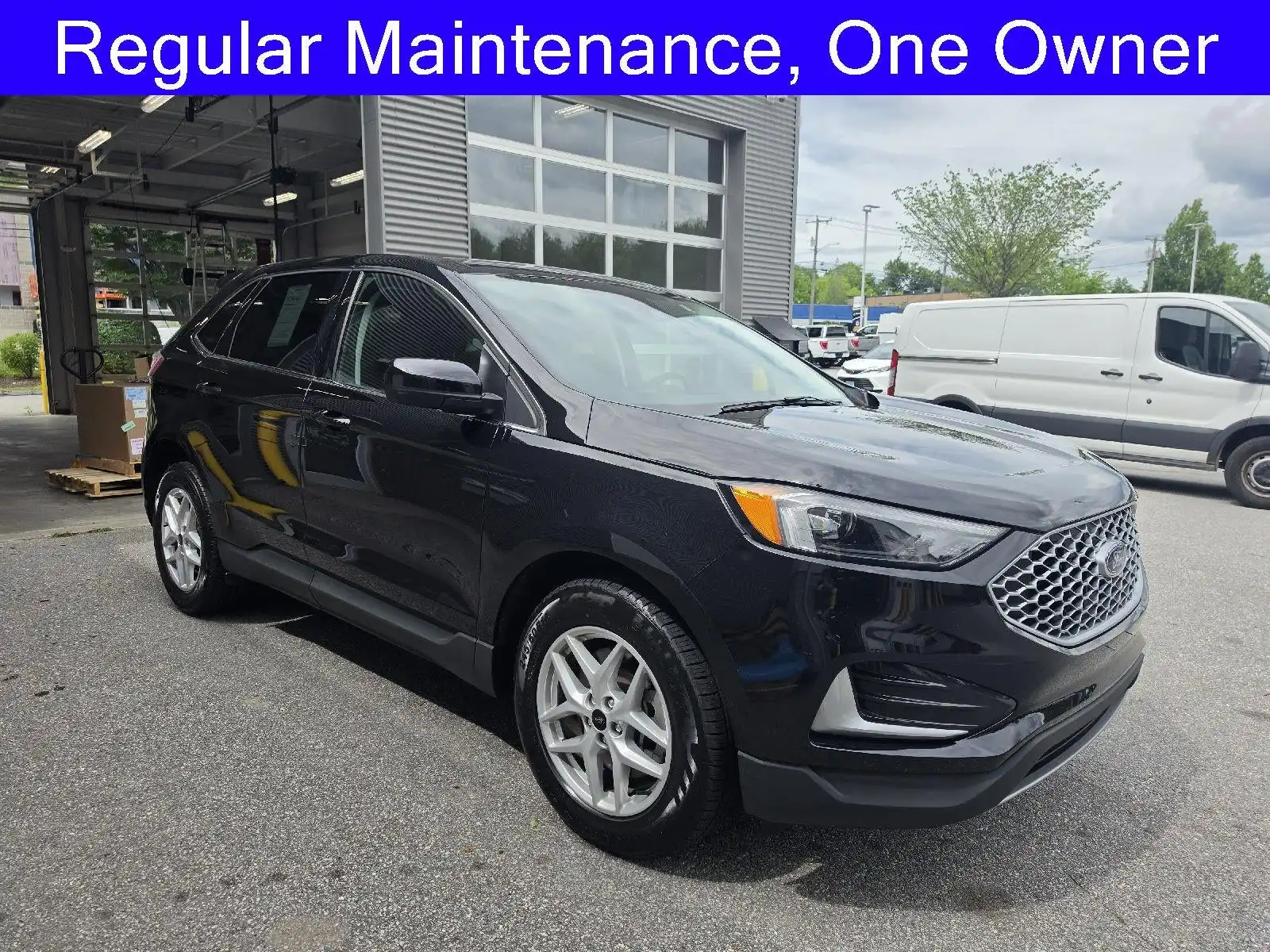 2024 Ford Edge SEL AWD's photo