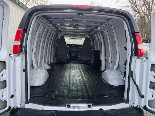 2023 Chevrolet Express 2500 Extended Work Van HD photo 5