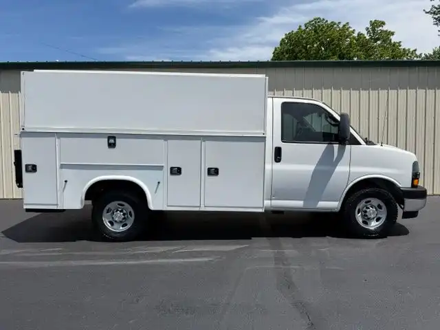 2020 Chevrolet Express 3500 139" WB's photo