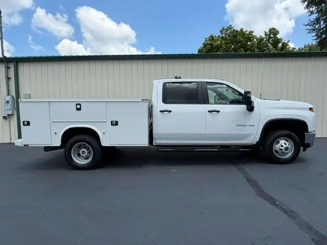 2022 Chevrolet Silverado HD Work Truck Crew Cab Standard Box SRW's photo