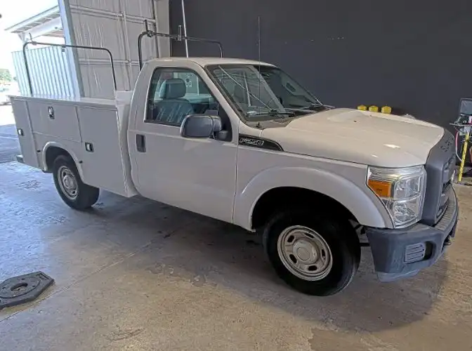 2016 Ford F-250 XL Regular Cab 8' Box's photo