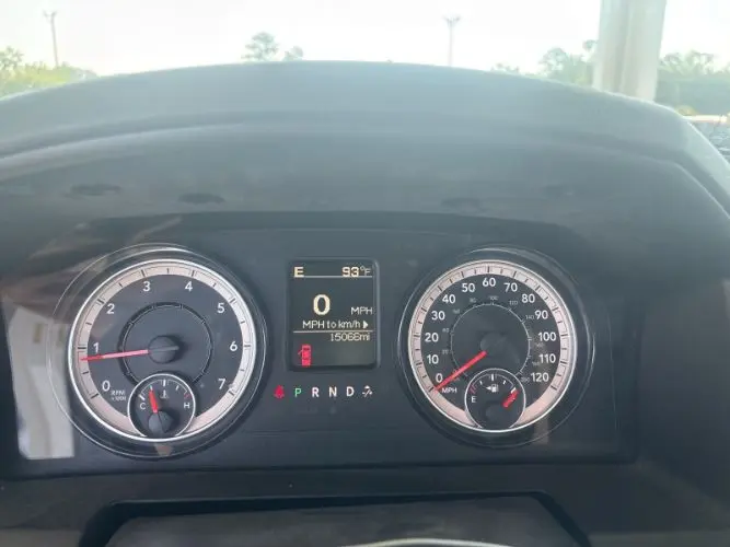 2018 RAM 1500 Tradesman Regular Cab 8' photo 3