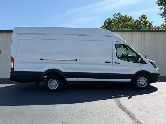 2022 Ford Transit AWD 350 HD Turbo High Roof 148EL 11000's photo